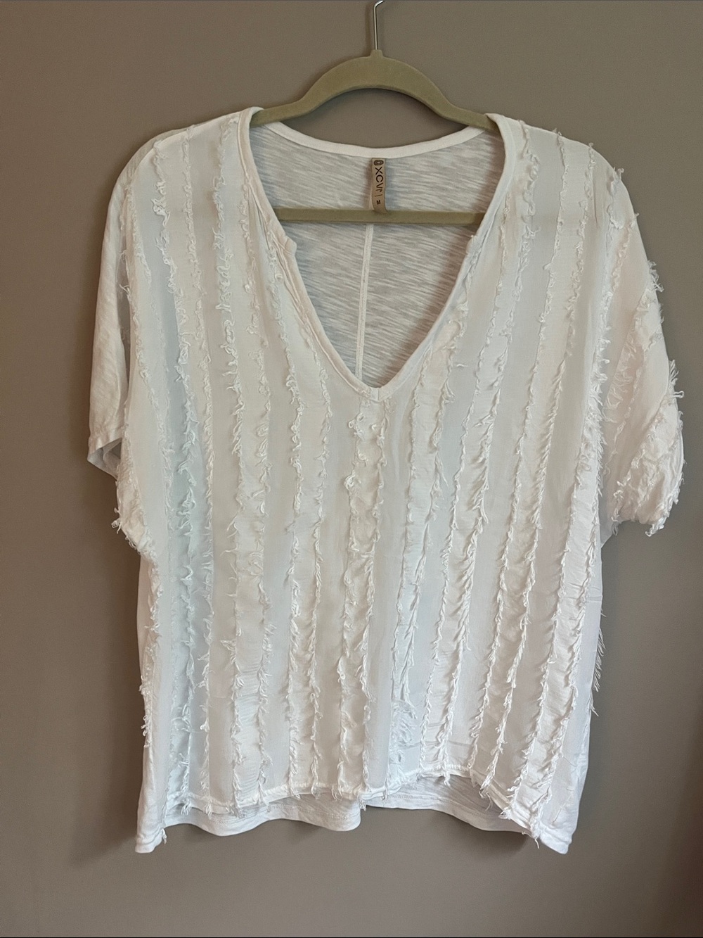 XCVI Zeph Stripe Voile Dolman White Short Sleeve V-Neck Top size medium